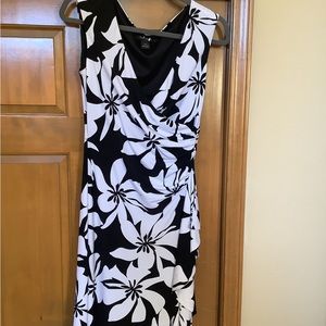 WHBM Flora dress Sz 4 could fit 6
